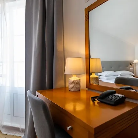 Otel Arcanjo Lagoa (Azores)