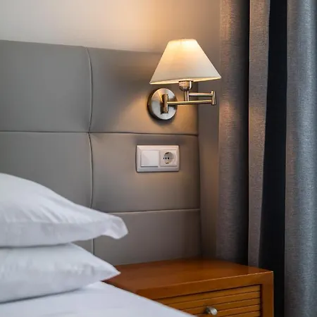 Hotel Arcanjo Lagoa (Azores)