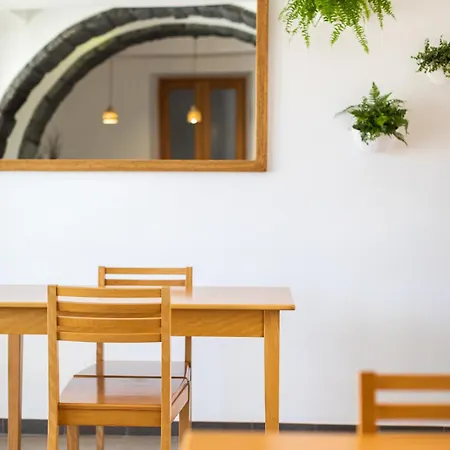 Arcanjo Otel Lagoa (Azores)
