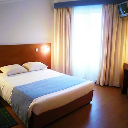 Otel Arcanjo Lagoa (Azores)