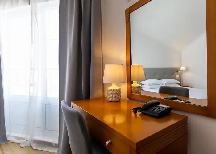 Hotel Arcanjo Lagoa (Azores)